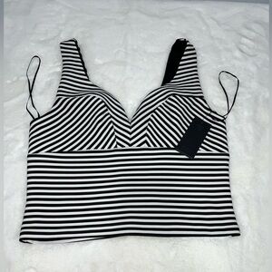Women’s GUESS top